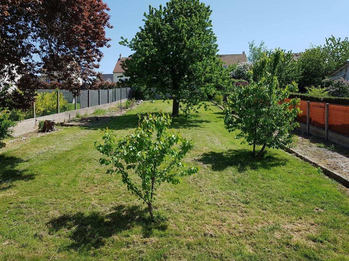 Studio Bleu - Parc Asterix - Mer De Sable - Villepinte - Aeroport Cdg Vemars ภายนอก รูปภาพ